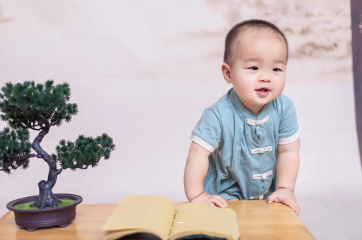 永新怀孕肚子坠坠的感觉